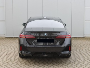 BMW Seria 5 G90-91 2025 BMW Seria 5 540d xDrive Sport Sedan 3.0 (303KM) 2025, zdjęcie 3