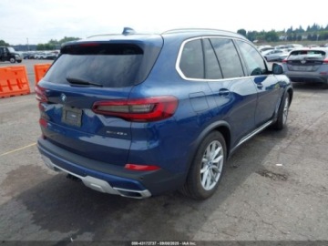 BMW X5 G05 2022 BMW X5 Phev xDrive45E 2022 3.0l 3.0 Hybryda 282KM, zdjęcie 5