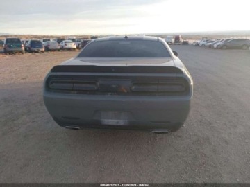 Dodge Challenger III 2018 Dodge Challenger DODGE CHALLENGER GT AWD 3.6 Benzyna 305KM, zdjęcie 3