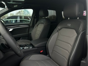 Volkswagen Touareg III SUV Facelifting 3.0 V6 TDI 231KM 2026 Volkswagen Touareg R-line Final Edition 3.0 TDI V6, zdjęcie 5