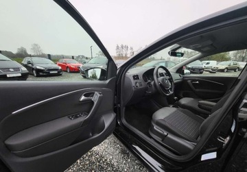 Volkswagen Polo V Hatchback 3d Facelifting 1.2 TSI BlueMotion Technology 90KM 2015 Volkswagen Polo 1,2 90 KM Lift Kamera Navi PDC..., zdjęcie 5