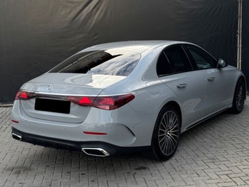 Mercedes Klasa E W214 Sedan 2.0 220d 197KM 2025 E Klasa 220 d 4-Matic AMG 2.0 (197KM) 2025, zdjęcie 4