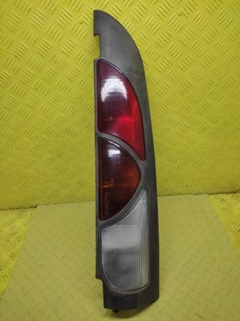 RENAULT KANGOO LAMPA PRAWY TYŁ