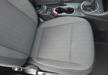 Volkswagen Beetle Hatchback 3d 1.2 TSI 105KM 2012 Volkswagen Beetle 1.2TSI 105KM 6biegow Klima PELNY SERWIS VW Isofix Oplaty, zdjęcie 12