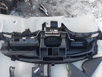 DESKA ROZDĚLOVAČE KONZOLA KOKPIT SUBARU IMPREZA III GH EU ORI