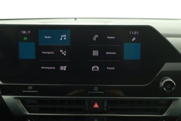 Citroen C4 III SUV 1.2 PureTech 130KM 2021 Citroen C4 1.2 PureTech, Salon Polska, Serwis ASO, zdjęcie 11