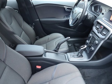 Volvo V40 II Cross Country Facelifting 2.0 T4 190KM 2018 Volvo V40 Cross Country 2.0 T4 AWD, Salon Polska, zdjęcie 8