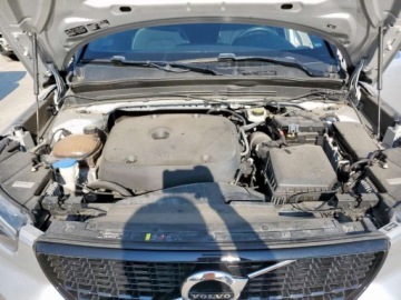 Volvo XC40 Crossover 2.0 T5 247KM 2019 Volvo XC 40 2019 VOLVO XC40 T5 MOMENTUM 2.0 Benzyna 247KM, zdjęcie 11