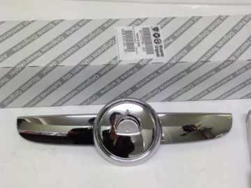Grill na maskę emblemat motylek chrom Alfa 159
