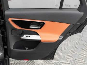 Mercedes GLC C254/X254 SUV Plug-In 2.0 300de 335KM 2024 Mercedes GLC 300 DX25975#300 DE 4-MATIC Avantgarde, zdjęcie 22