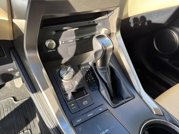 Lexus NX I SUV Facelifting 300h 197KM 2018 Lexus NX 300h Comfort AWD I (2014-2021) NX300h Com, zdjęcie 32