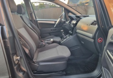 Opel Zafira B 1.6 Twinport ecoFLEX 115KM 2010 Opel Zafira 1.6I LPG 7-osob Zadbane Polecam. 1.6 BenzynaLPG 115KM, zdjęcie 15