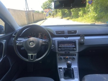 Volkswagen Passat B7 Variant 1.6 TDI CR DPF BlueMotion 105KM 2013 Volkswagen Passat Climatronic Podgrzewane fotele, zdjęcie 8