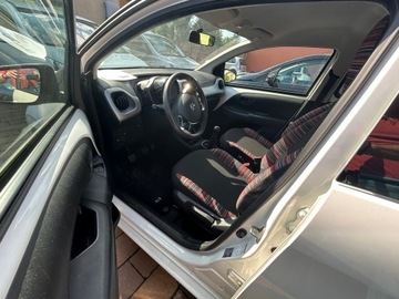 Citroen C1 II Hatchback 5d 1.2 PureTech 82KM 2016 Citroen C-1- 1,2 Benz. Klimatronic Tablet, zdjęcie 6