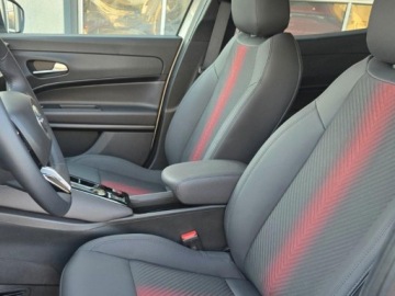 Alfa Romeo Junior SUV 1.2 Hybrid 145KM 2026 ALFA ROMEO Junior Ibrida Suv 1.2 (145KM) 2026, zdjęcie 5