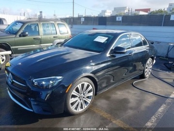 Mercedes Klasa E W213 2022 Mercedes-Benz Klasa E E 350 2.0 Benzyna 255KM, zdjęcie 2