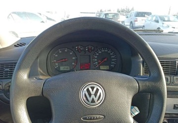 Volkswagen Golf IV Hatchback 1.6 16V 105KM 2002 Volkswagen Golf Volkswagen Golf 1.6 Benzyna 105KM, zdjęcie 7