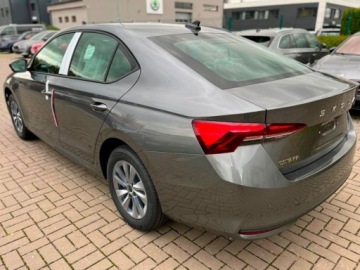 Skoda Octavia IV Liftback 1.5 TSI EVO 150KM 2026 SKODA Octavia Essence 1.5 TSI mHEV DSG Sedan 150KM 2026, zdjęcie 2