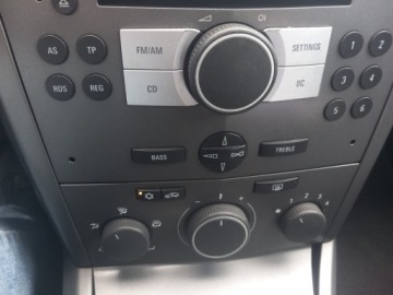 Opel Astra H Kombi 1.6 ECOTEC 115KM 2006 Opel Astra OPEL ASTRA H 1600 benzyna super stan 1.6 Benzyna 115KM, zdjęcie 15