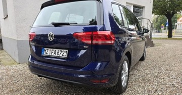 Volkswagen Touran III 1.6 TDI 110KM 2016 Volkswagen Touran 1,6 TDI 110 KM NAVI klimatronic OPLACONY 1.6 Diesel, zdjęcie 12
