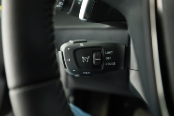 Peugeot 2008 II SUV 1.2 PureTech 130KM 2022 Peugeot 2008 1.2 PureTech, Salon Polska, zdjęcie 19