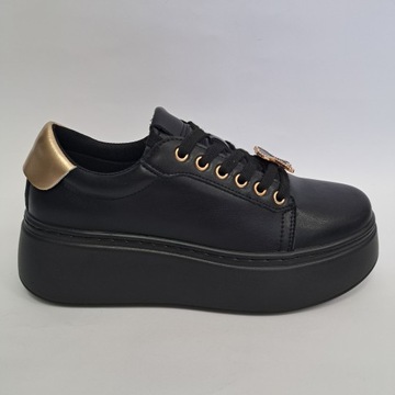 HIT! Lekkie sneakersy na platformie skóra r.41
