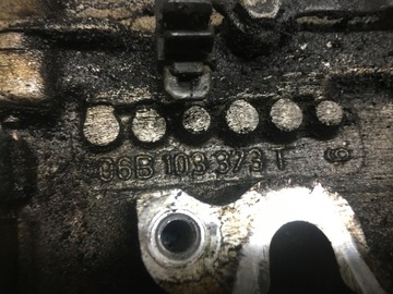 AUDI A3 8L 1.6 HLAVA 06B103373T