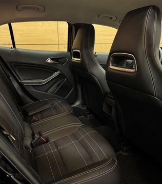 Mercedes GLA I Off-roader 2.0 250 211KM 2014 Mercedes-Benz GLA Pelna oferta na R-CARS.pl 2.0 Benzyna 211KM, zdjęcie 9