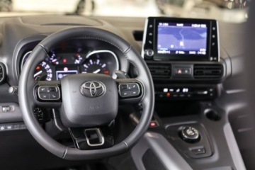 Toyota 2023 Toyota Proace City Verso City Verso Long 1.5 D-4D Family Aut. 1.5 Diesel, zdjęcie 22