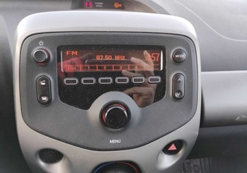 Toyota Aygo II Hatchback 5d 1.0 VVT-i 69KM 2017 Toyota Aygo 122017r, 1.0 Benzyna. Uszkodzony przod i lewy bok. Jezdzi., zdjęcie 11