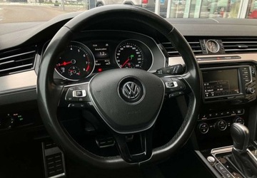 Volkswagen Passat B8 Variant 1.8 TSI BlueMotion Technology 180KM 2015 Volkswagen Passat Variant Volkswagen Passat Variant 1.8 TSI BMT Highline D, zdjęcie 22