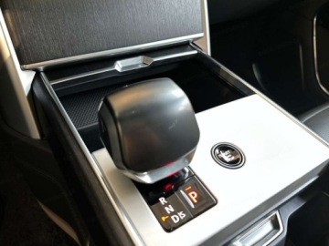 Land Rover Range Rover V 2025 LAND ROVER Range Rover V8 P615 SV 4.4 (615KM) 2025, zdjęcie 11