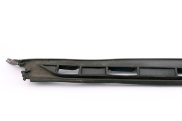 MINI R56 Пенопластовый уплотнитель левой передней стойки