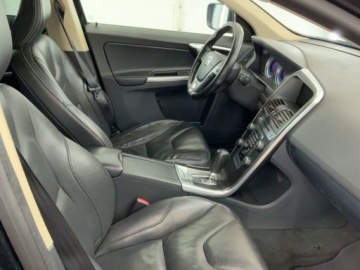 Volvo XC60 I SUV 2.0 D3 163KM 2012 Volvo XC 60 R-design Panorama Automat Xenon Serwis Gwarancja 2.0 Diesel, zdjęcie 11