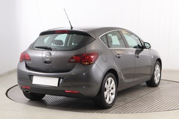Opel Astra J Hatchback 5d 2.0 CDTI ECOTEC 160KM 2010 Opel Astra 2.0 CDTI, Klima, Klimatronic, Tempomat, zdjęcie 4