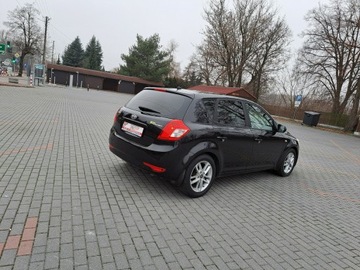 Kia Ceed I Hatchback 5d Facelifting 1.6 CRDi WGT 90KM 2011 Kia Cee'd 1.6CRDi 90KM 2011r. lift Klima TEMPOMAT, zdjęcie 22
