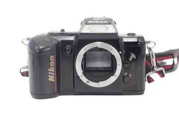 NIKON F-401 AF -pancerny aparat na każdą pogodę