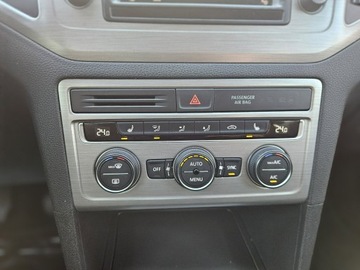 Volkswagen Golf Sportsvan Sportsvan 1.4 TSI BlueMotion Technology 125KM 2016 Volkswagen Golf Sportsvan BiXenon, KlimaTronik,,, zdjęcie 28