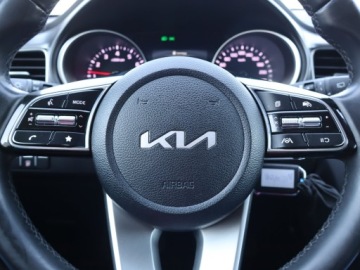 Kia Ceed III Kombi Facelifting 1.5 T-GDI 160KM 2022 Kia Ceed 1.5 T-GDI, Salon Polska, 1. Właściciel, zdjęcie 16