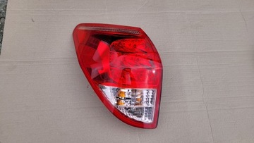 LAMPA TYLNA LEWA TOYOTA RAV4 II 06-09 ORYGINAŁ !!!