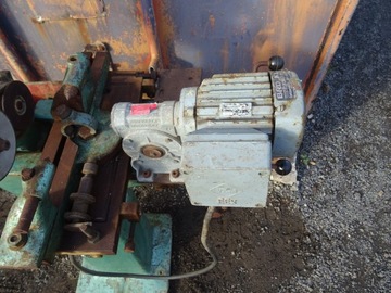 ВАЛЬЦОВАЯ ШЛИФНИРОВОЧНАЯ МАШИНА KOBENHAVNS V10