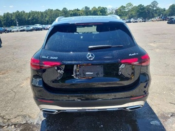 Mercedes GLC C254/X254 2024 Mercedes-Benz GLC 300 4Matic 2024 2.0l 2.0 Benzyna 255KM, zdjęcie 2