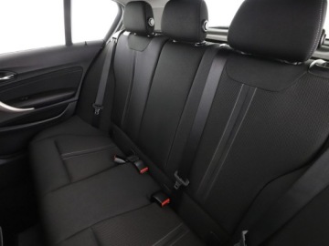 BMW Seria 1 F20-F21 Hatchback 5d Facelifting 2015 120d 190KM 2016 BMW 120 2.0d Automat Advantage Nawigacja, zdjęcie 16
