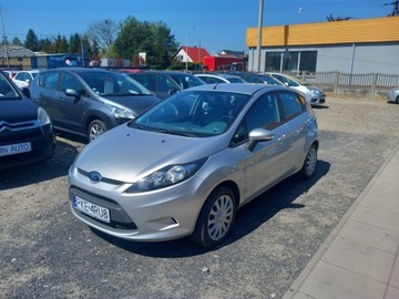Ford Fiesta VII 2009 Ford Fiesta FORD FIESTA 1200 benzyna 5 drzwiach zarejestrowane w kraju 1.2, zdjęcie 1