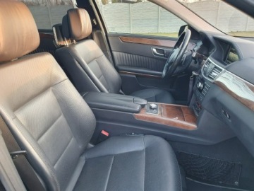 Mercedes Klasa E W212 Kombi 350 CDI BlueEFFICIENCY 265KM 2012 Mercedes E 350 3.0cdi V6 265KM 4Matic 2012r, zdjęcie 32