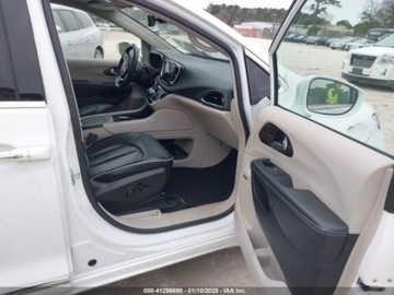 Chrysler Pacifica II 2022 Chrysler Pacifica Limited 2022 3.6l 3.6 Benzyna 287KM, zdjęcie 9