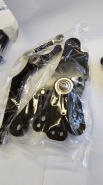 КОМПЛЕКТ ПОДНОЖЕК YAMAHA R1 04-08 ЧЕРНЫЙ