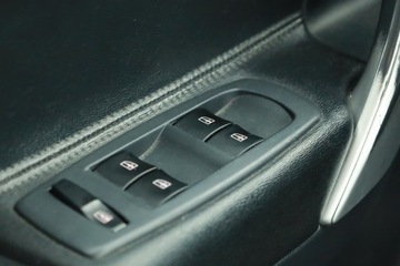 Renault Koleos I SUV 2.0 dCi 150KM 2009 Renault Koleos 2.0 dCi, 4X4, Klima, Klimatronic, zdjęcie 17