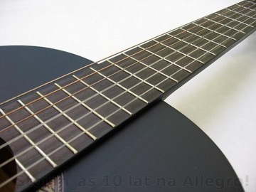 Классическая акустическая гитара 4/4, полноразмерная для обучения. Красивый, чистый звук.