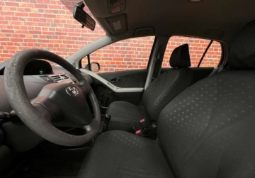 Toyota Yaris II Hatchback 5d 1.0 VVT-i 69KM 2007 Toyota Yaris Salon PL Klima Super stan Polska Gwarancja w cenie Warszawa, zdjęcie 10